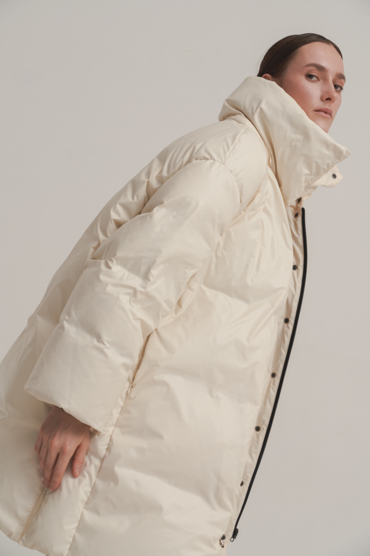 Завернуться в облако и успокоиться. 15 антитревожных пуховиков из новых коллекций (фото 4)