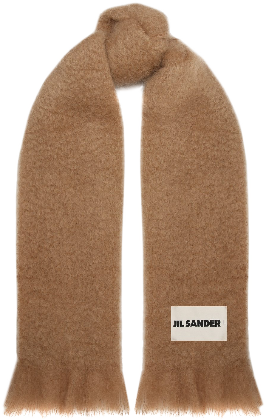 Мария Михайлова — о чутье Эди Слимана и костюмах вне офиса (фото 6)