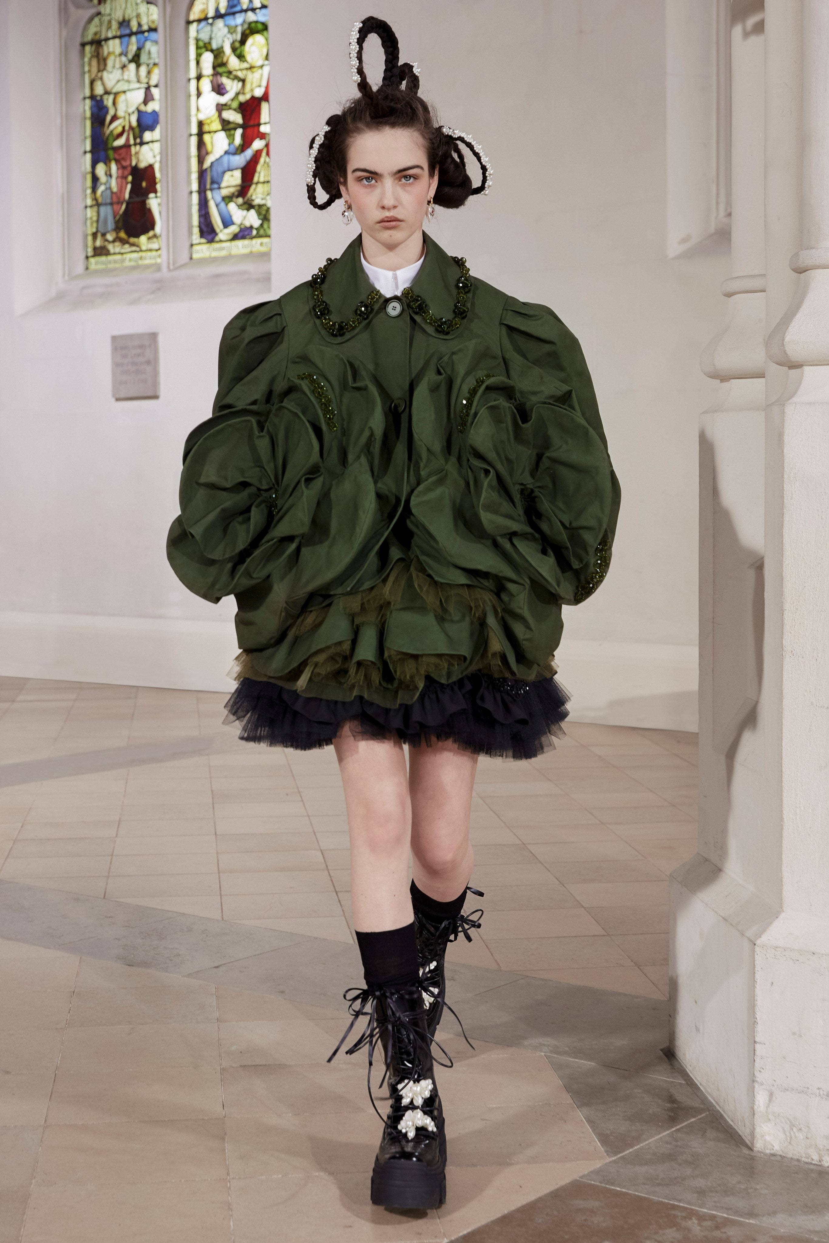 simone rocha история бренда. 974d8849473cb54b9ab3dd44d8aa5556. simone rocha история бренда фото. simone rocha история бренда-974d8849473cb54b9ab3dd44d8aa5556. картинка simone rocha история бренда. картинка 974d8849473cb54b9ab3dd44d8aa5556. 11 марта стартуют продажи совместной коллекции H&M и Симон Роша. Еще есть время выбрать между нежными платьями и блузками с жемчугом, а также узнать больше об ирландском дизайнере. simone rocha история бренда. 974d8849473cb54b9ab3dd44d8aa5556. simone rocha история бренда фото. simone rocha история бренда-974d8849473cb54b9ab3dd44d8aa5556. картинка simone rocha история бренда. картинка 974d8849473cb54b9ab3dd44d8aa5556. 11 марта стартуют продажи совместной коллекции H&M и Симон Роша. Еще есть время выбрать между нежными платьями и блузками с жемчугом, а также узнать больше об ирландском дизайнере.