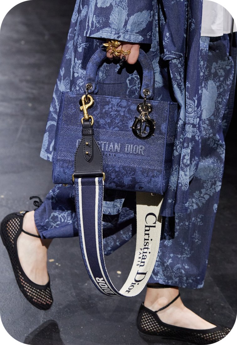 Из 2021-го в 2011-й. Готовы ли вы снова носить балетки? (фото 2)