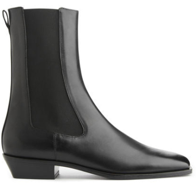 Всего один аксессуар на весну — бейсболка. Выбор Юли Катькало (фото 14)