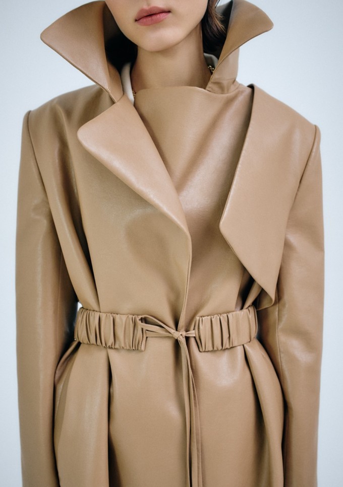 Вопрос из разряда вечных: где купить тренчкот? У камерных российских марок! (фото 4)