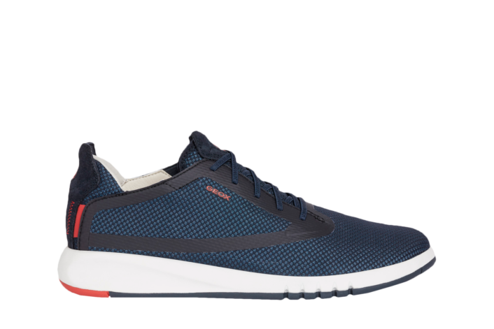 Кроссовки с встроенной видеоигрой, эко-сникеры и другие новинки в весенней коллекции Geox (фото 15)