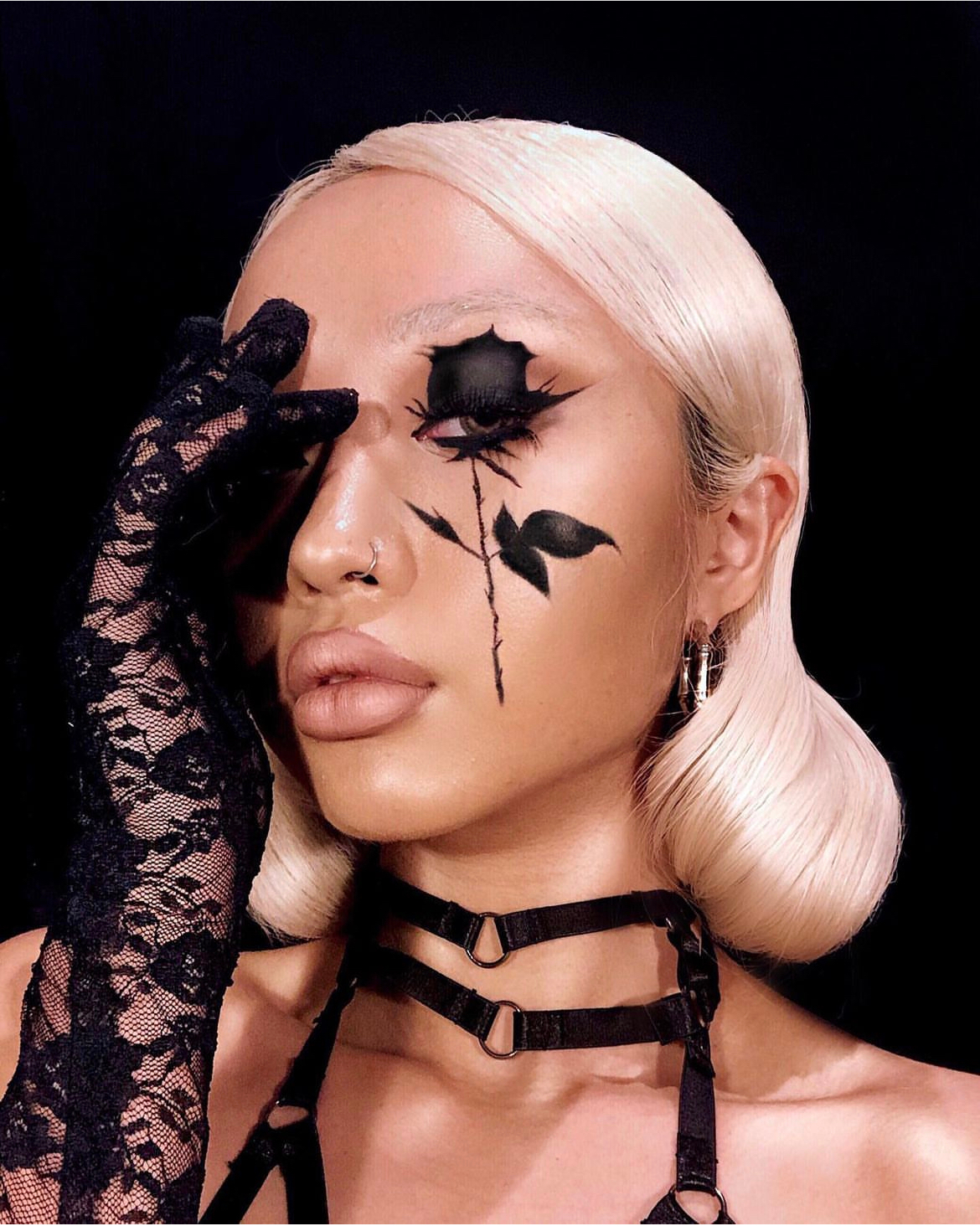 Макияж для Хеллоуина-2021: подсмотрено у крутых визажистов (фото 13)