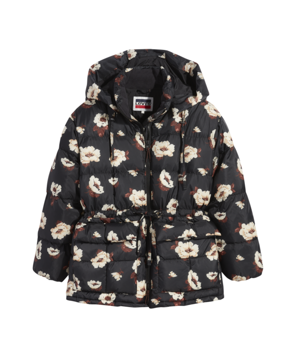 Гуляем в пуховиках Levi's по модным местам Москвы и не только (фото 8)