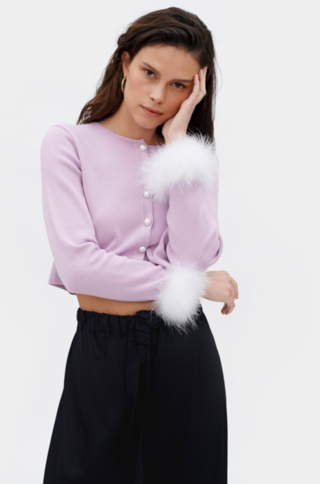 Перья, жемчуг и кристаллы — в Новый год можно все и сразу! Собираем праздничные образы с Юлей Катькало (фото 6)