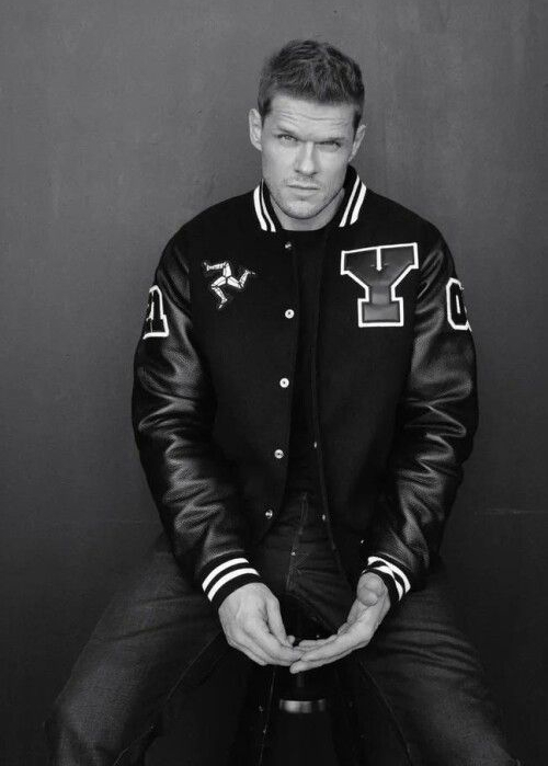 «Талант без дисциплины ничего не значит». Владимир Яглыч — о карьере актера (18+) (фото 10)