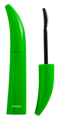 Изумрудная подводка, тушь, похожая на арт-объект, и другие бьюти-новинки недели (фото 1)