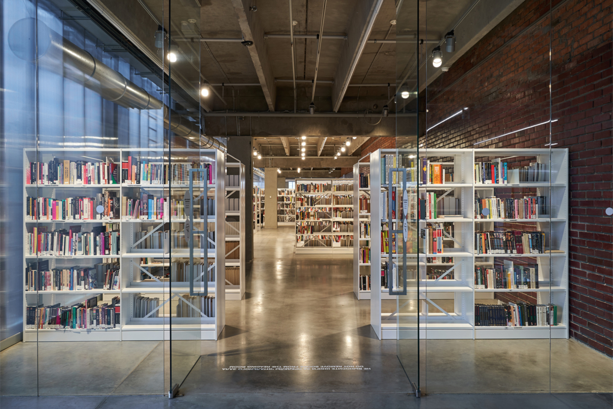 Самые красивые библиотеки России. Часть 2: библиотека музея «Гараж» (фото 35)