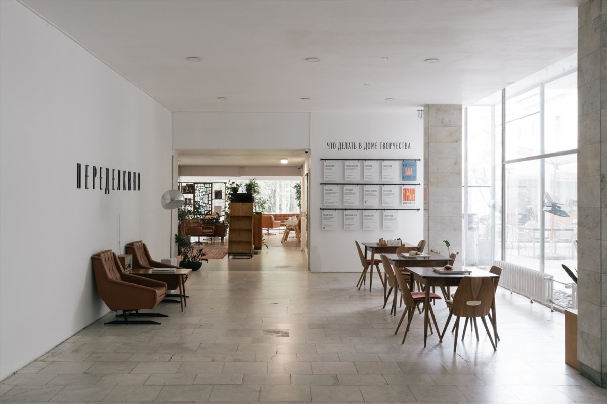 Самые красивые библиотеки России. Часть 3: библиотека в Доме творчества Переделкино (фото 10)