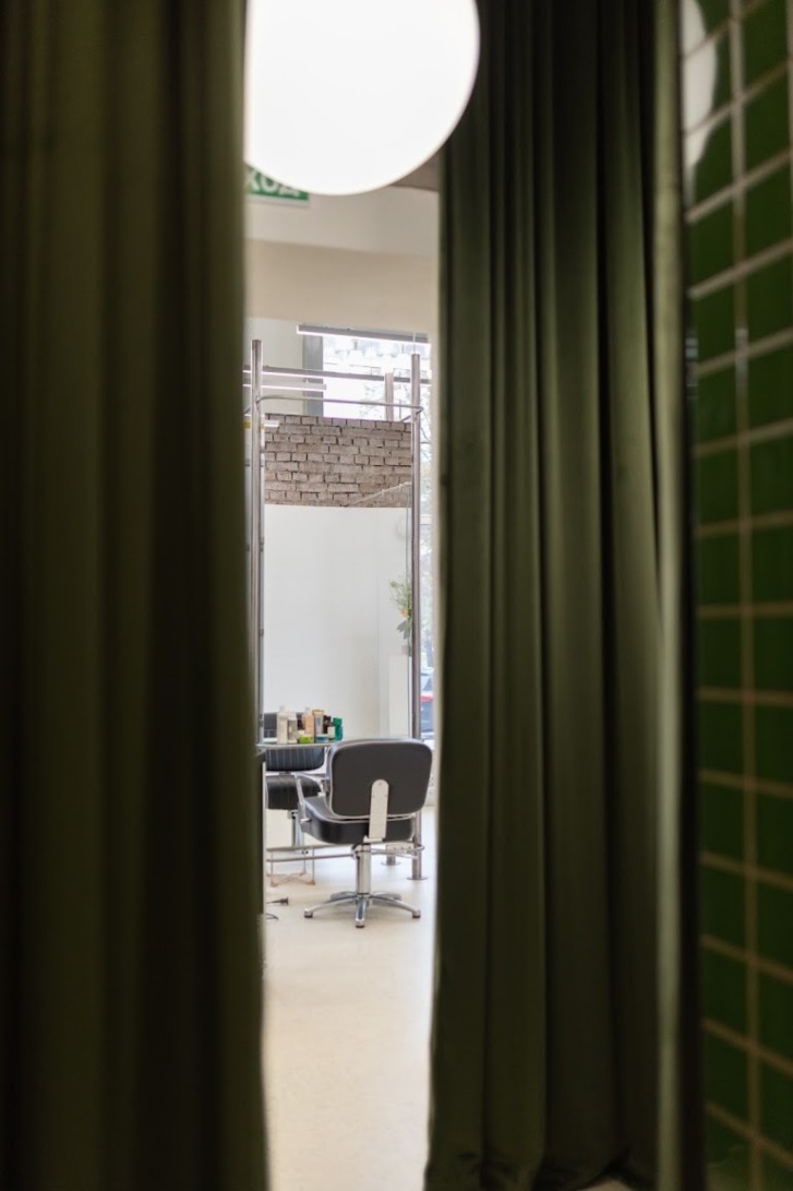 Куда идти в Москве за модными стрижками и лучшим селфи? В салон «Сон» (фото 34)