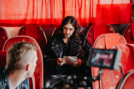 Игра-тест: насколько внимательно вы смотрели сериал «Король и Шут» (фото 12)