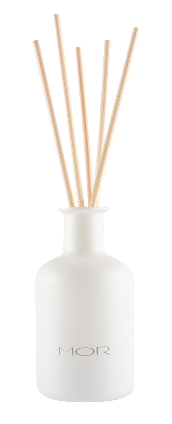 Крем с йогуртом, спрей-рефреш для кудрей и другие бьюти-новинки недели (фото 1)