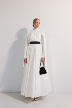 Белый день: из чего состоит свадебная капсула Мадины Саральп для Front (фото 6)