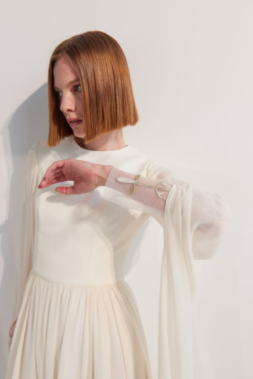 Белый день: из чего состоит свадебная капсула Мадины Саральп для Front (фото 12)