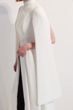 Белый день: из чего состоит свадебная капсула Мадины Саральп для Front (фото 9)