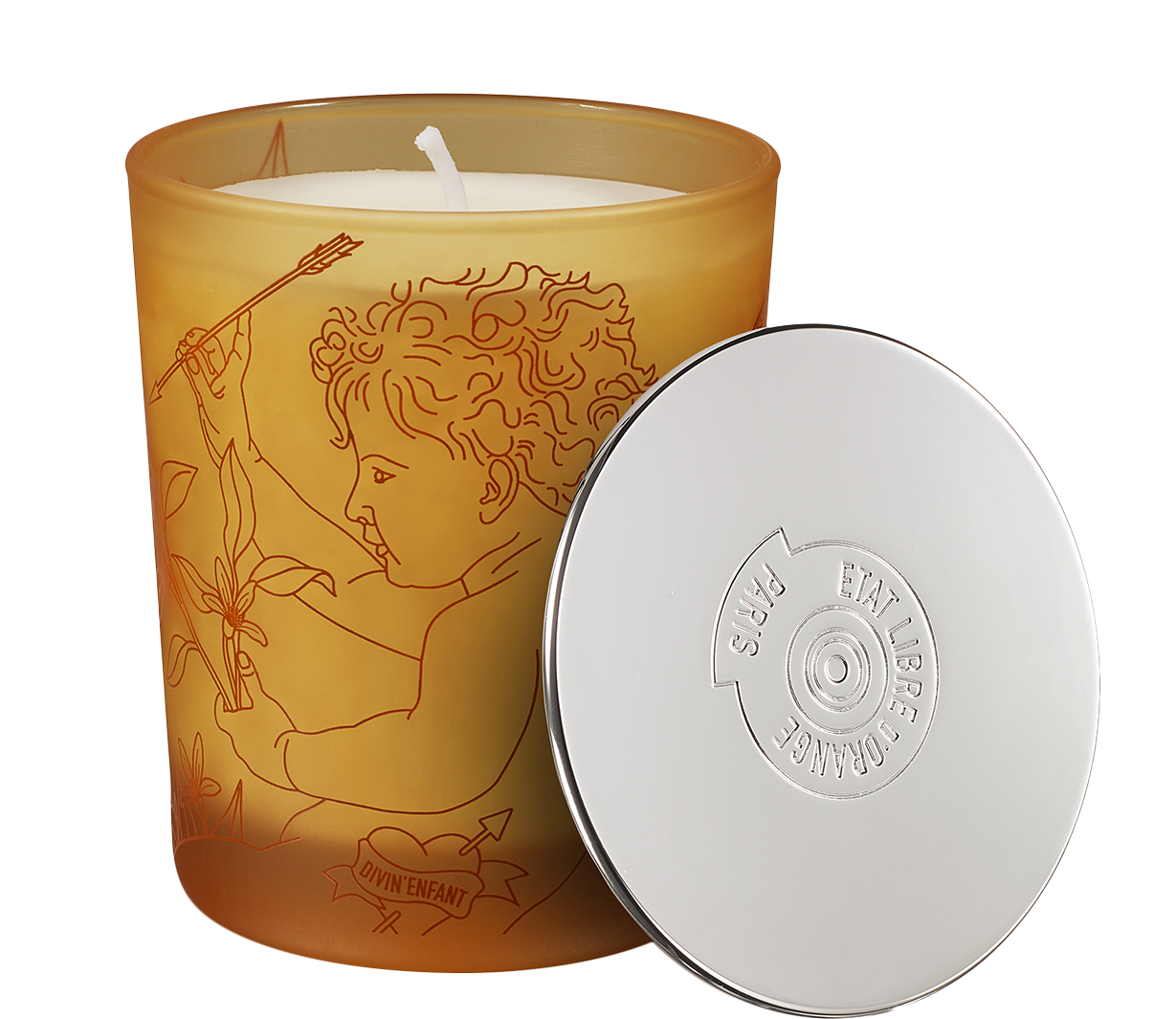 Свеча с купидоном, мыло со столетней историей и другие бьюти-новинки недели (фото 1)