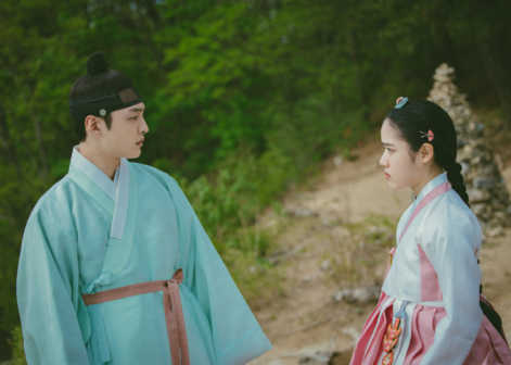 Преппи, ханбок и панк: учимся стилю у героев корейских дорам (фото 30)