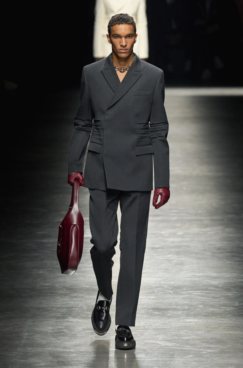 Дом моды Fendi : Коллекция мужской одежды Осень-Зима 2025-2025
