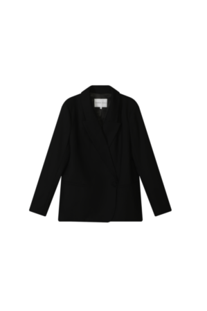 Всегда актуально: 10 вещей, которые не выйдут из моды еще 5 лет (фото 34)