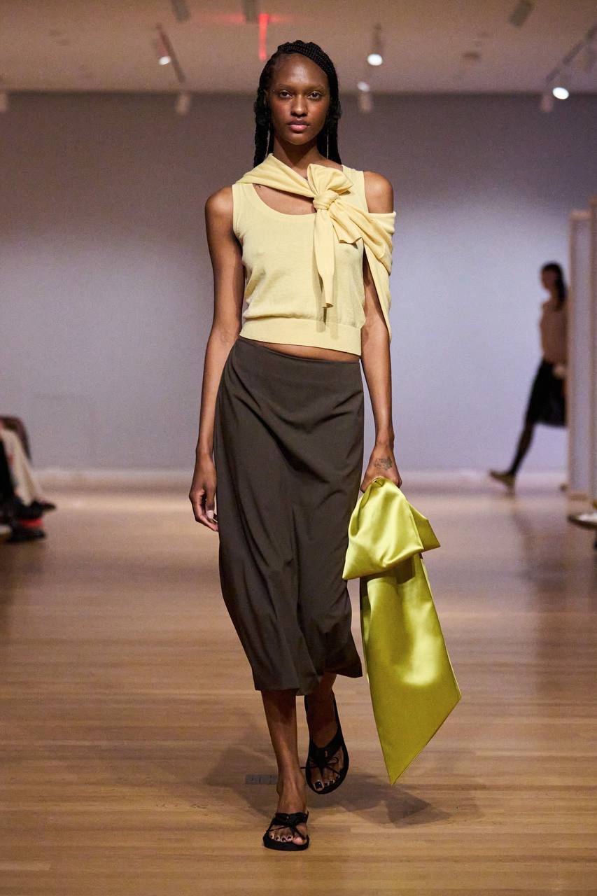 Капри — главный камбэк года. Как носить самый спорный тренд (фото 15)