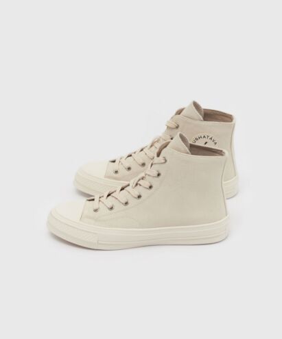 Ракетку в руки: что такое tennis core и у каких локальных (и не только) брендов его искать (фото 38)