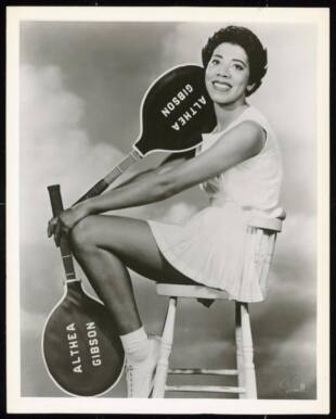 Ракетку в руки: что такое tennis core и у каких локальных (и не только) брендов его искать (фото 21)