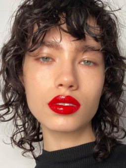 Beauty by: 6 российских визажистов, которые стоят за классными съемками локальных (и не только) брендов (фото 131)