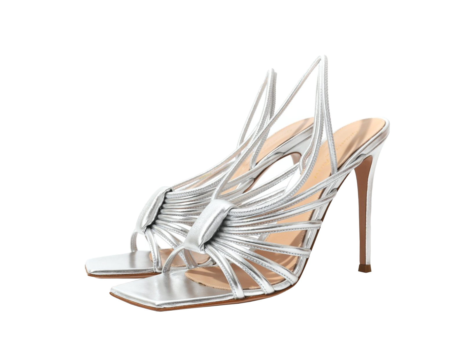 Чтобы лето не кончалось: пять классных образов от основательницы Studio29 Тани Фомичевой (фото 14)