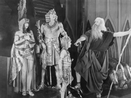 Говард Грир: вдохновение Голливуда и отец современных дизайнеров по костюмам (фото 16)