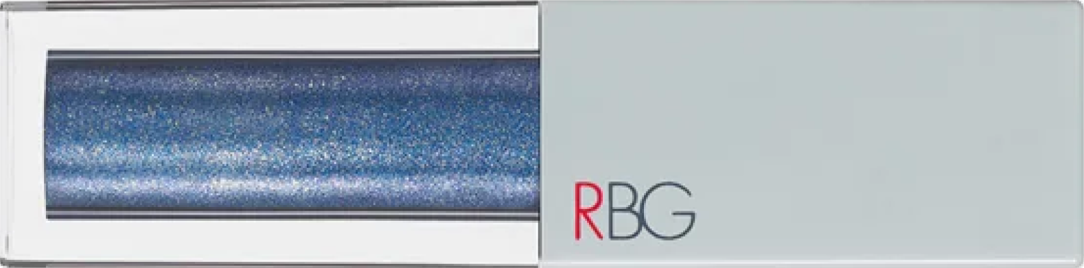 Feeling blue: тренд на голубые тени — носим, как Лили-Роуз Депп, Кейт Мосс и Белла Хадид (фото 42)