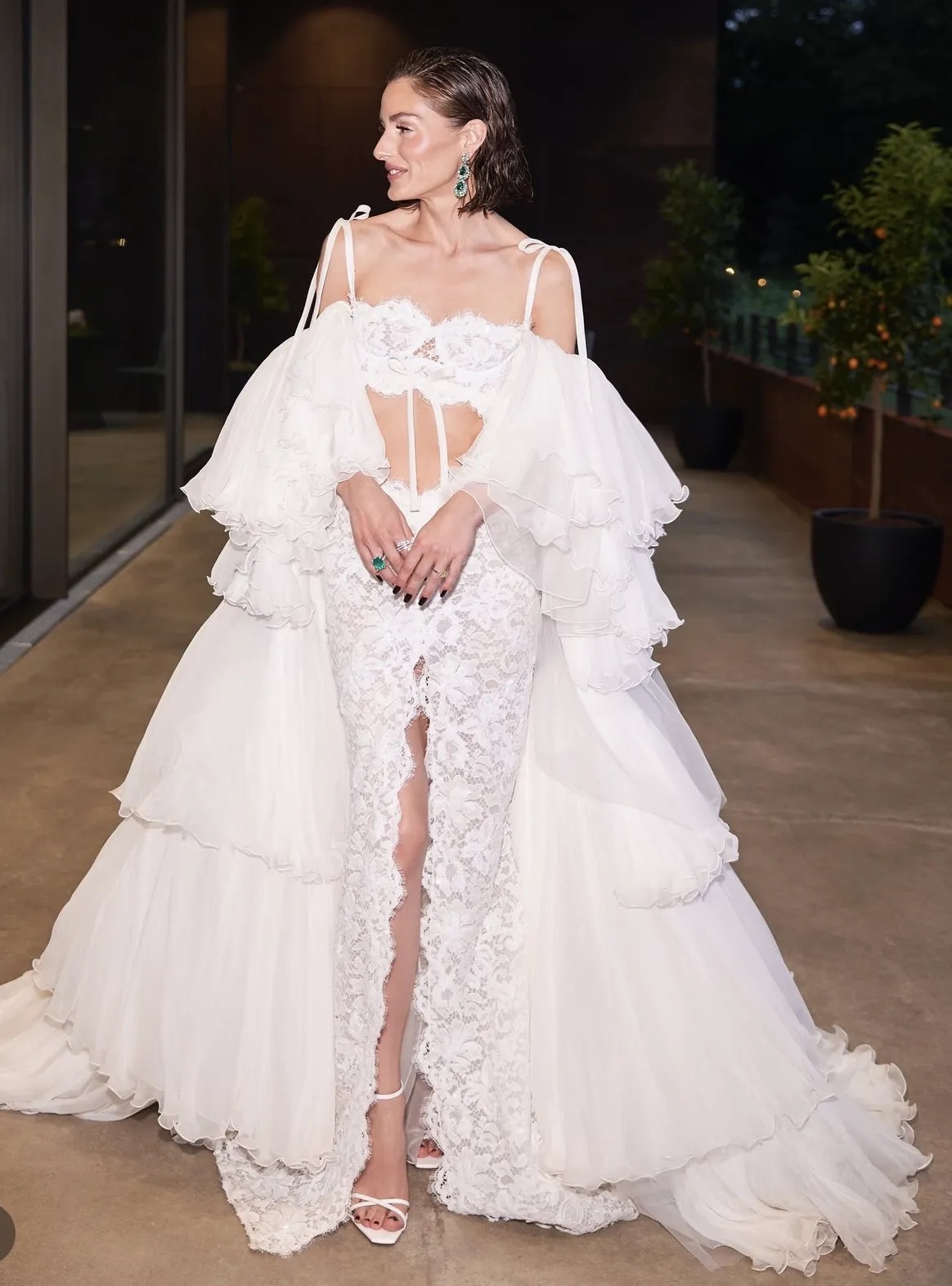 Самые красивые свадьбы лета 2024. Выбор BURO. (фото 32)