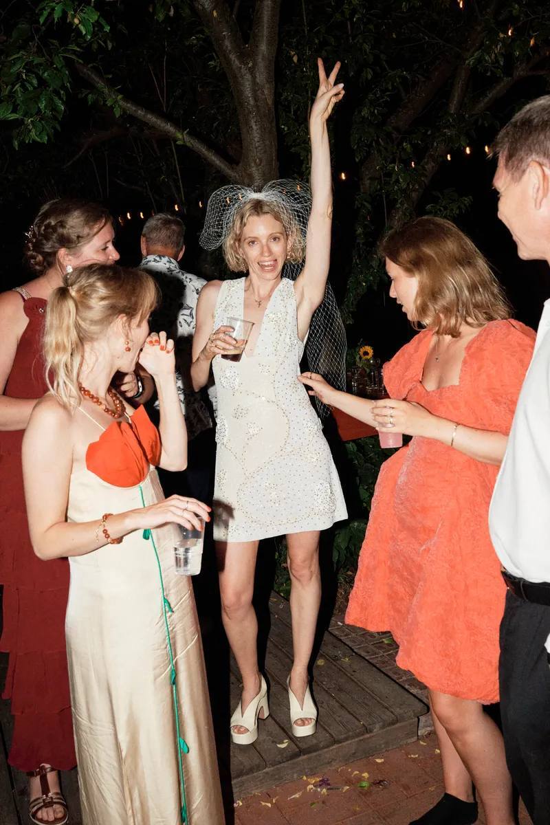 Самые красивые свадьбы лета 2024. Выбор BURO. (фото 25)