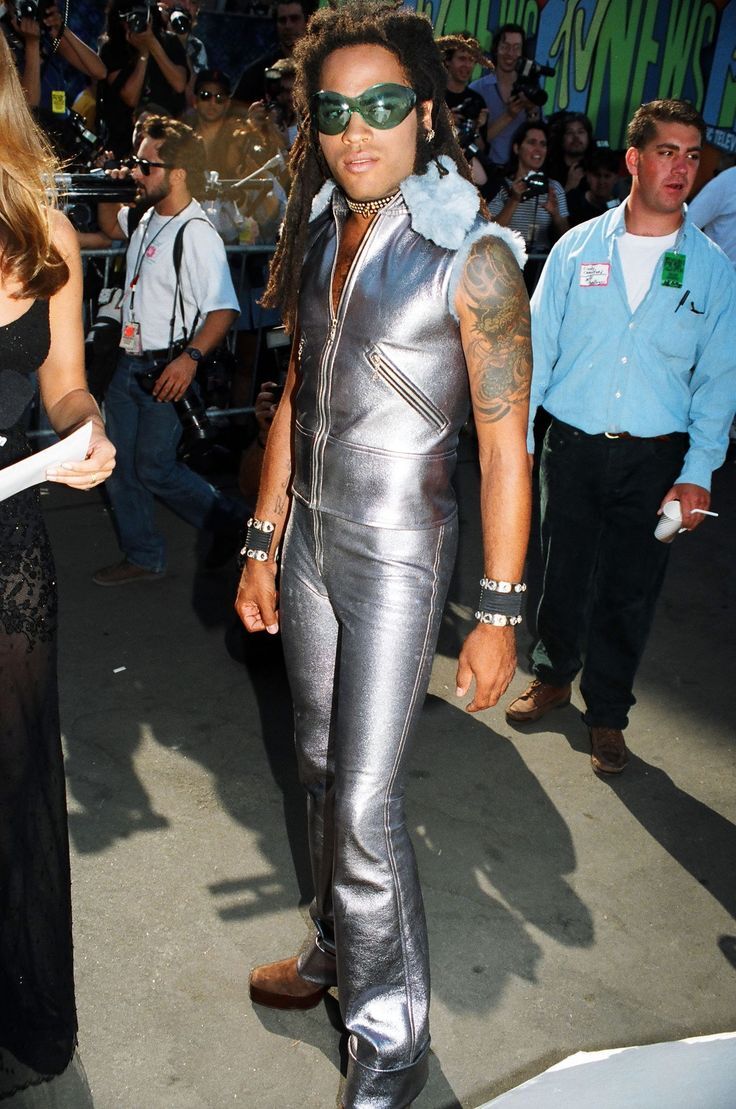 Video Music Awards 40 лет: самые яркие моменты музыкальной премии MTV (фото 25)