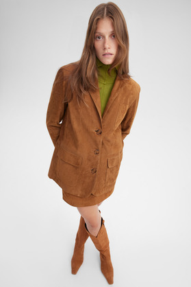 Корпкор для офиса и не только. Собираем гардероб на осень по фильмам и сериалам (фото 26)