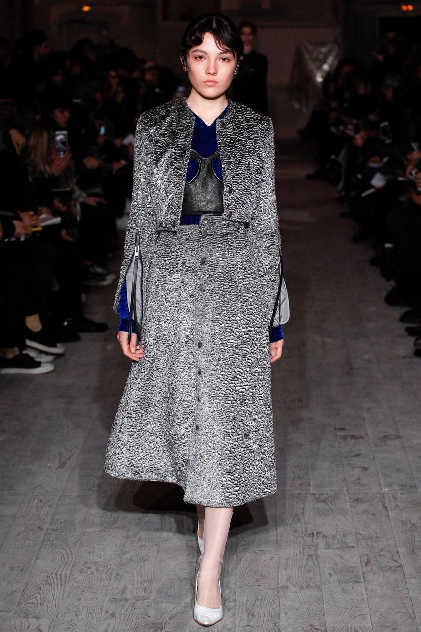 Асимметрия, модульность и квинтэссенция повседневности: 10 причин, по которым мы любили Гленна Мартенса в Y/Project (фото 4)