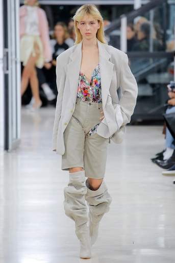 Асимметрия, модульность и квинтэссенция повседневности: 10 причин, по которым мы любили Гленна Мартенса в Y/Project (фото 15)