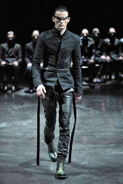 Асимметрия, модульность и квинтэссенция повседневности: 10 причин, по которым мы любили Гленна Мартенса в Y/Project (фото 2)