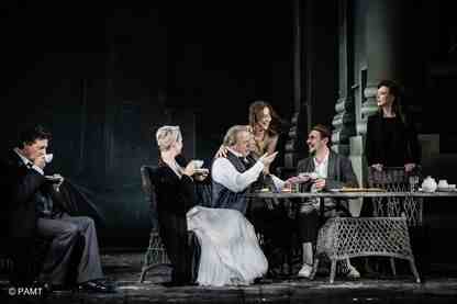 «Зеркало», «Белые ночи» и «Как Фауст ослеп»: 12 премьер, которые стоит увидеть в новом театральном сезоне (фото 16)