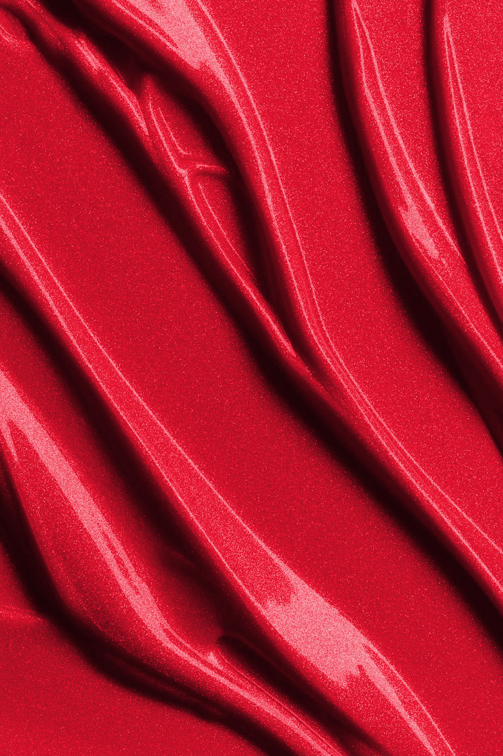 Red lip moment: тренд на алые губы — носим как Фиби Тонкин, Жизель Бюндхен и Анджелина Джоли (фото 4)