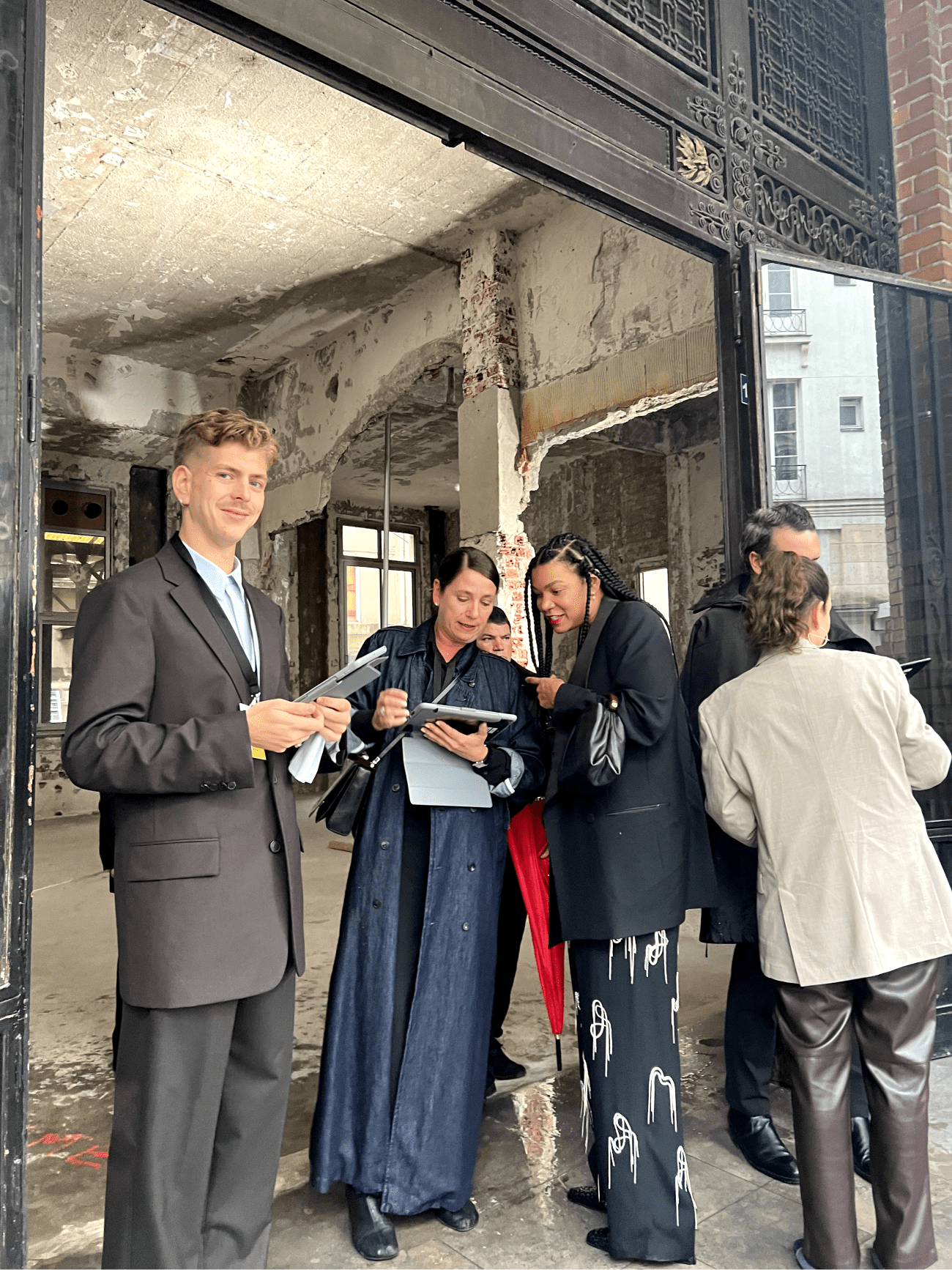 Дебют Luis De Javier и первый показ Dries Van Noten без Дриса: чем запомнилась Неделя моды в Париже продюсеру BURO. Полине Влади (фото 12)