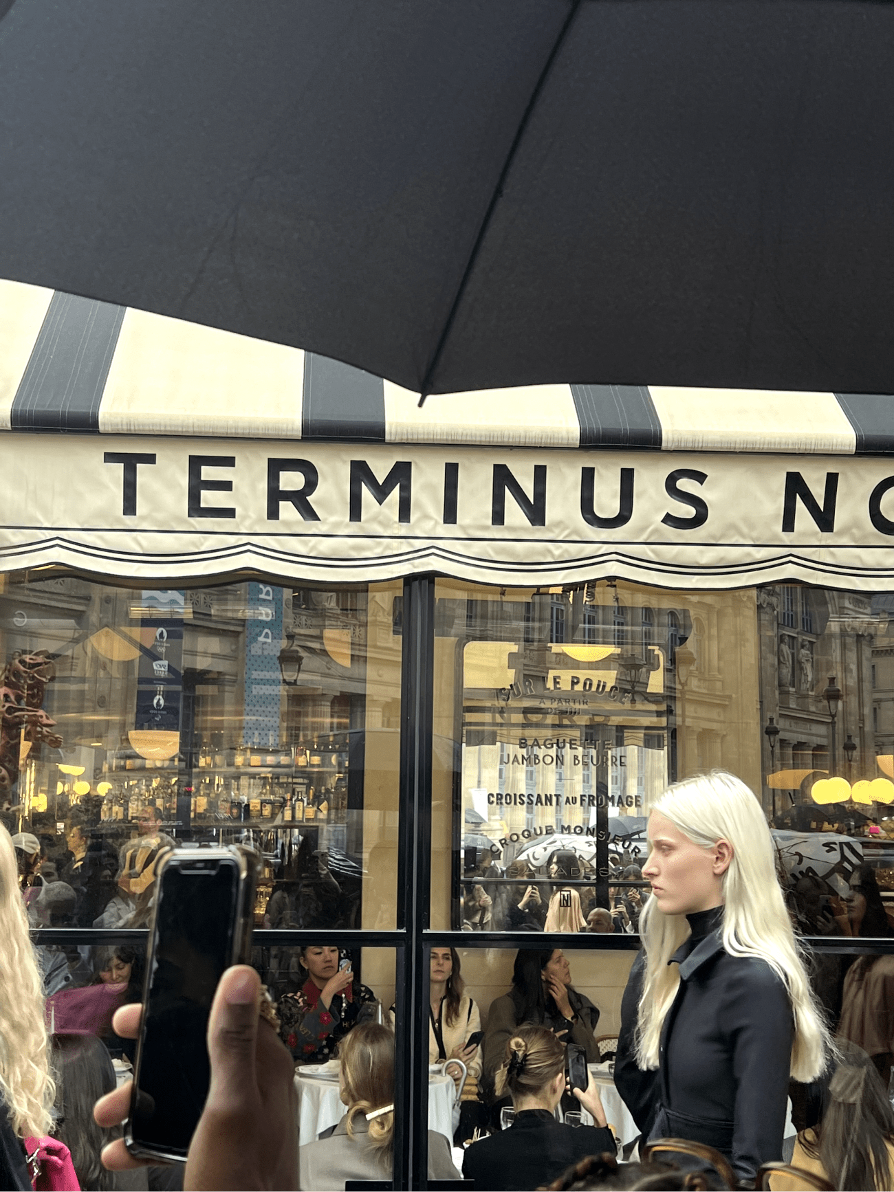 Дебют Luis De Javier и первый показ Dries Van Noten без Дриса: чем запомнилась Неделя моды в Париже продюсеру BURO. Полине Влади (фото 6)