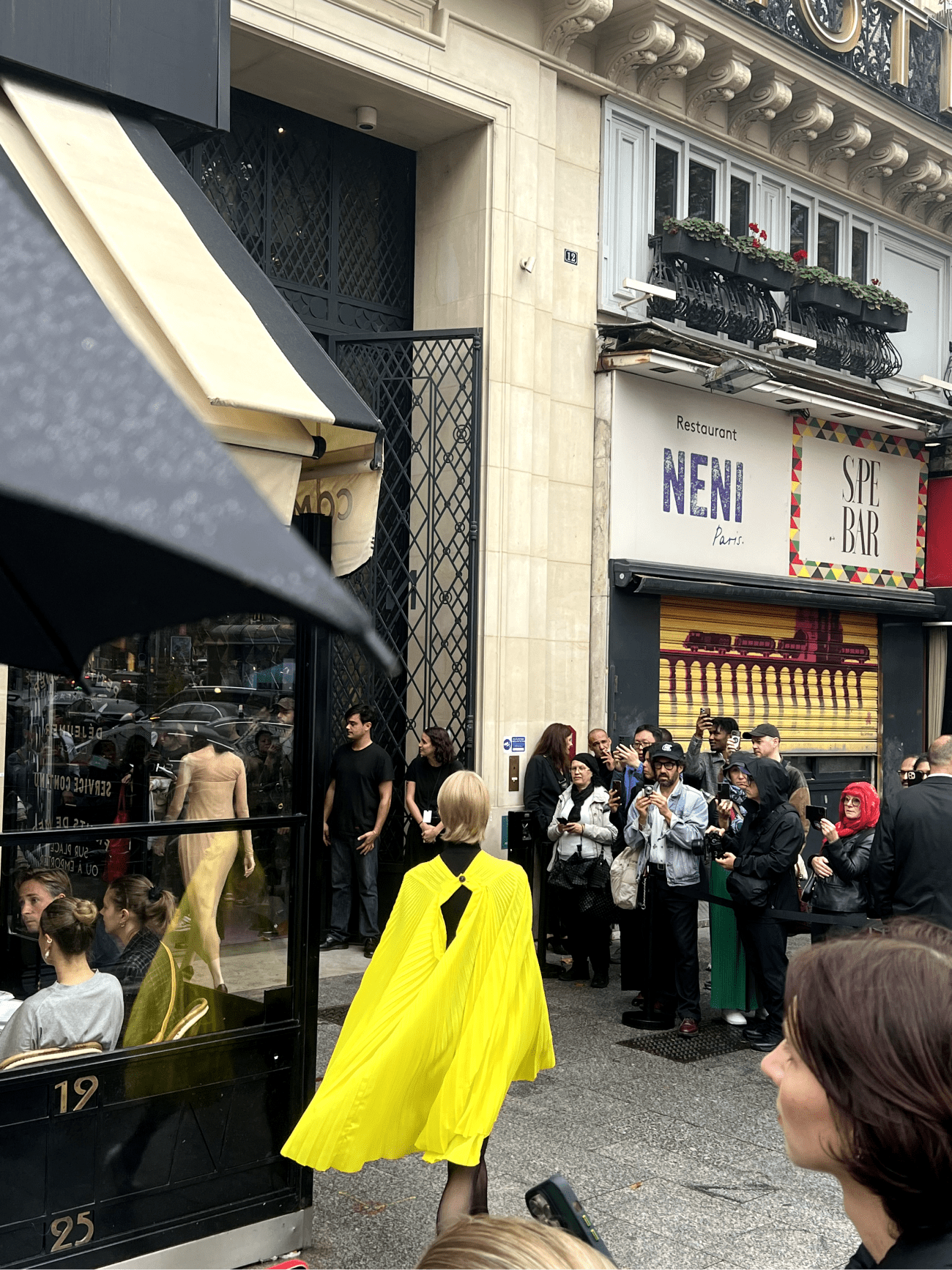 Дебют Luis De Javier и первый показ Dries Van Noten без Дриса: чем запомнилась Неделя моды в Париже продюсеру BURO. Полине Влади (фото 7)