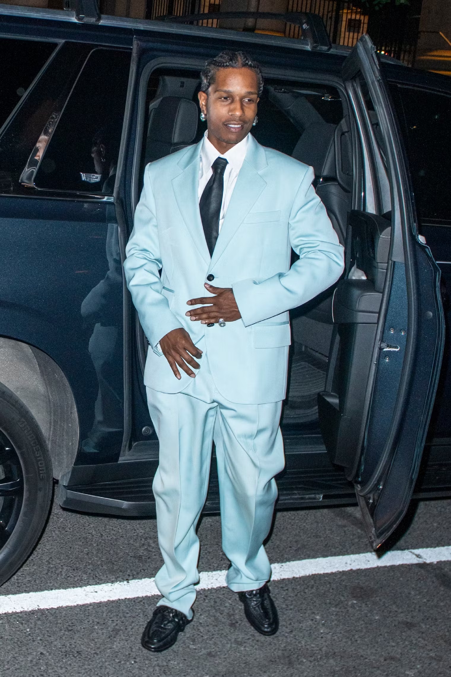 «Fashion Killa»: эволюция стиля A$AP Rocky — главного трендсеттера хип-хоп-индустрии (фото 127)