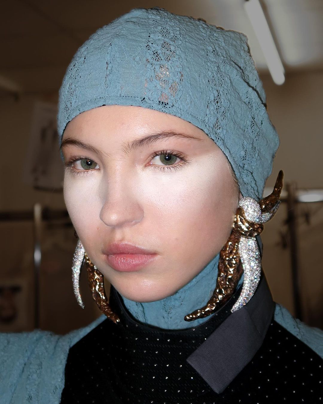 Исамайя Френч: что нужно знать о трендсеттере бьюти-индустрии и экспериментальной визажистке (фото 39)