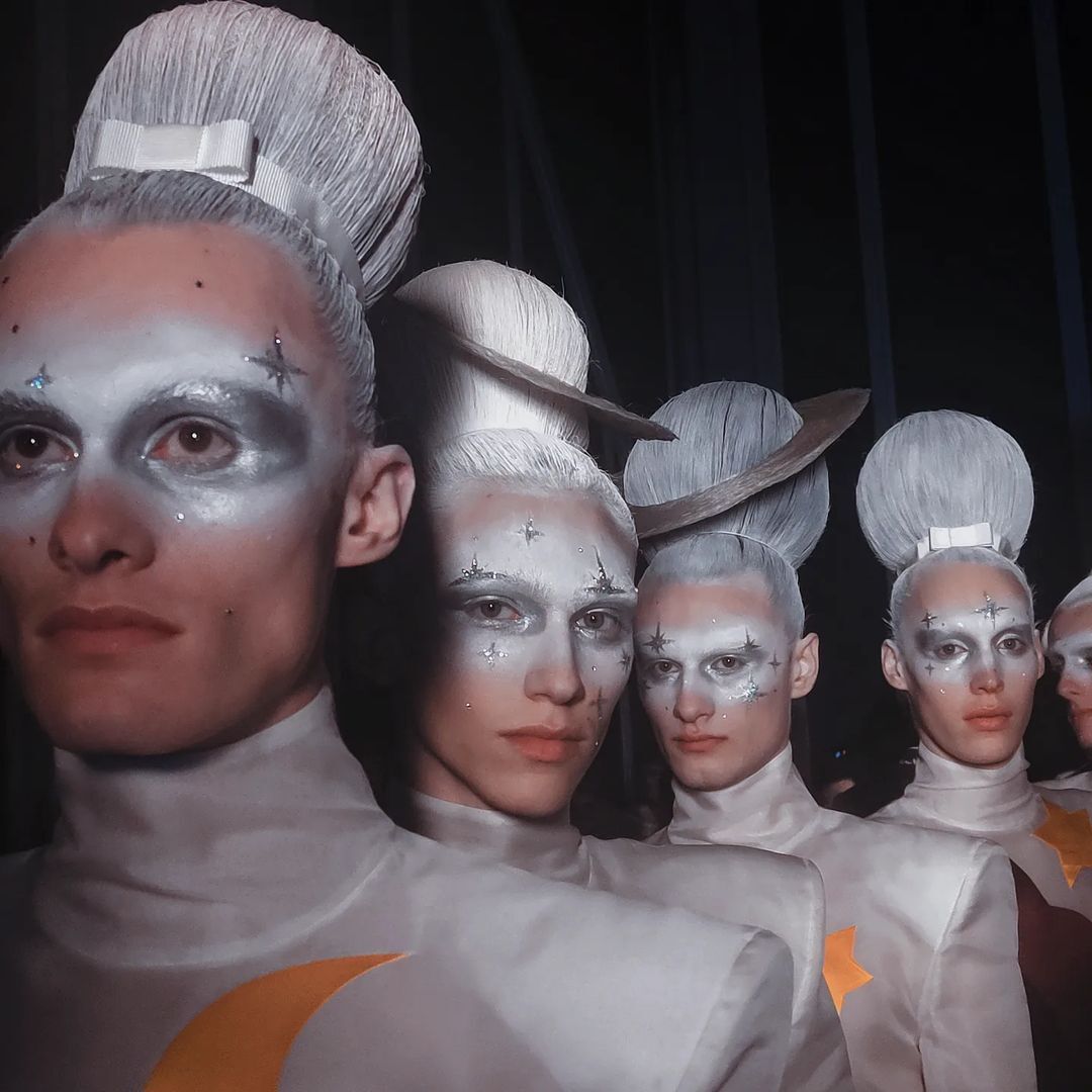 Исамайя Френч: что нужно знать о трендсеттере бьюти-индустрии и экспериментальной визажистке (фото 34)