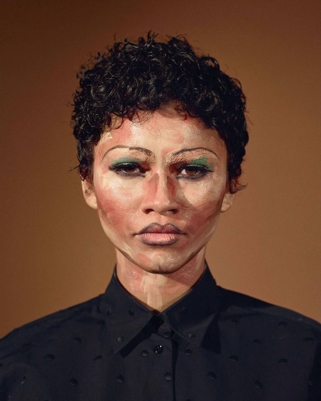 Исамайя Френч: что нужно знать о трендсеттере бьюти-индустрии и экспериментальной визажистке (фото 37)