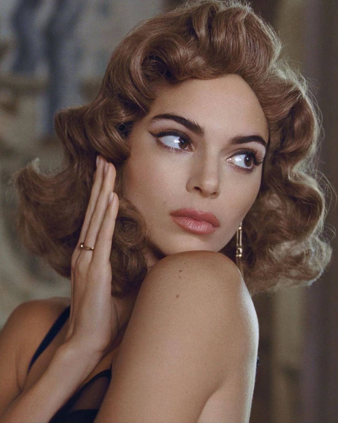 Исамайя Френч: что нужно знать о трендсеттере бьюти-индустрии и экспериментальной визажистке (фото 21)