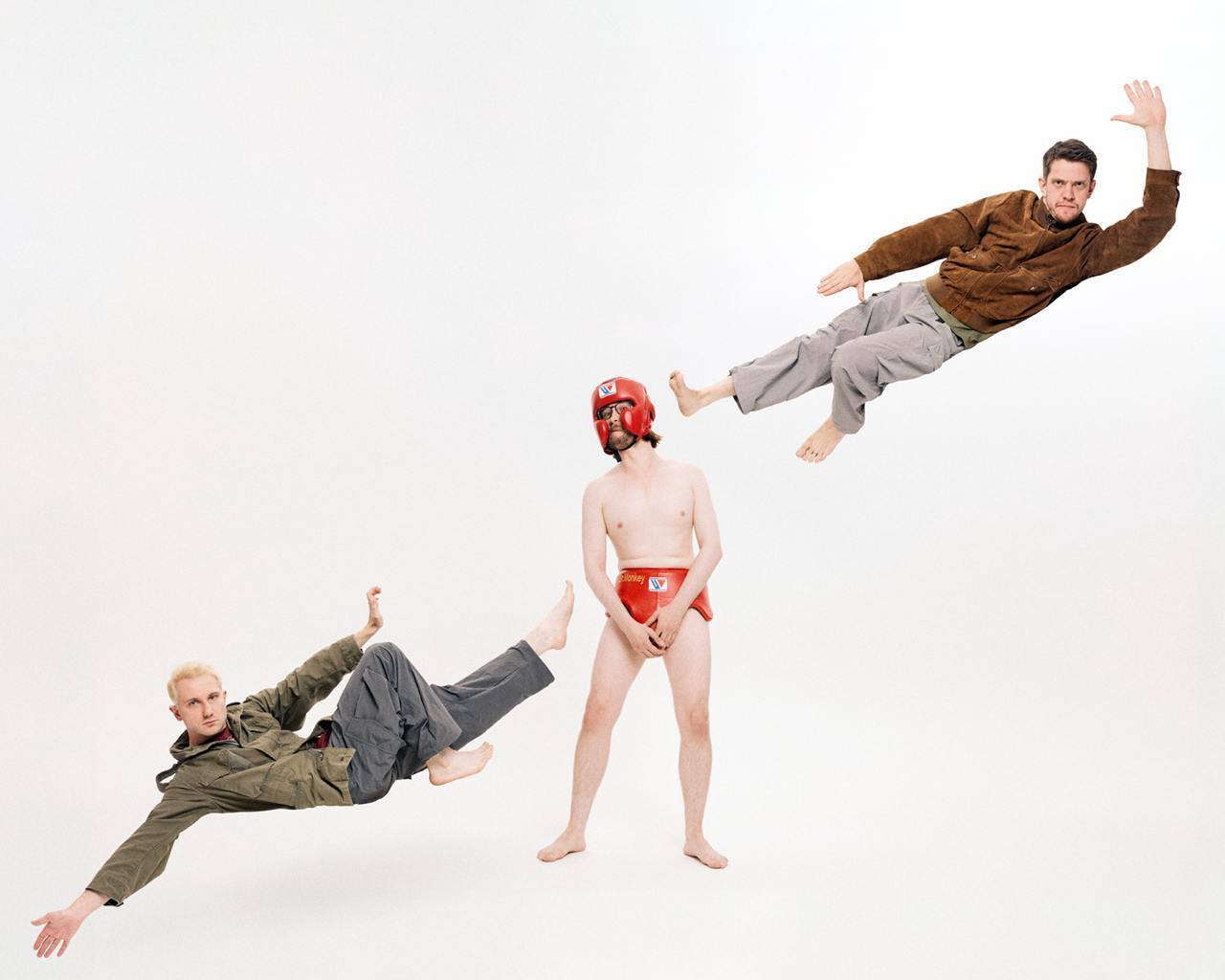 «Не взлетим, так поплаваем»: почему «Озеро» — самый актуальный театр в Москве прямо сейчас (фото 36)