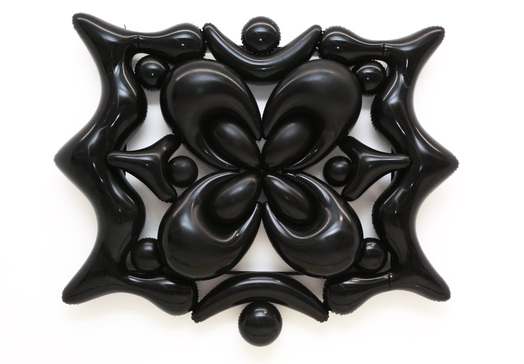 Ruarts, fābula и 3L Gallery: 7 стендов-фаворитов ярмарки Cosmoscow 2024 — выбор BURO. (фото 9)